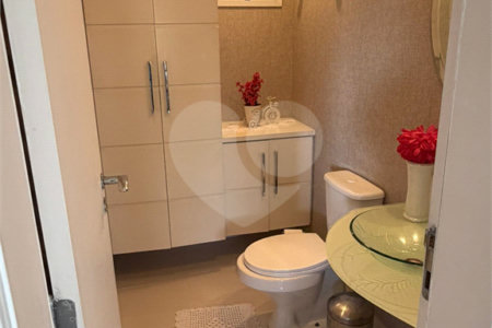 Apartamento à venda com 3 quartos, sendo 1 suíte,  em Vila Regente Feijó, São Paulo, SP