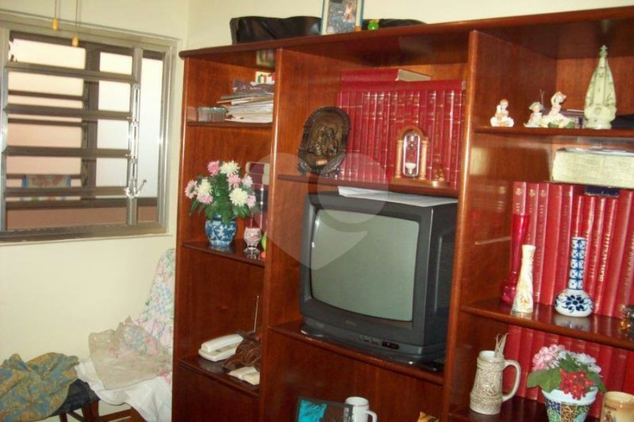 Casa Térrea à venda com 3 quartos, sendo 1 suíte, em Vila Constança, São Paulo, SP