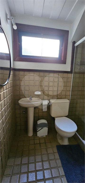 Casa em condomínio à venda ou para alugar com 3 quartos, sendo 2 suítes,  em Praia Rasa, Armação dos Búzios, RJ