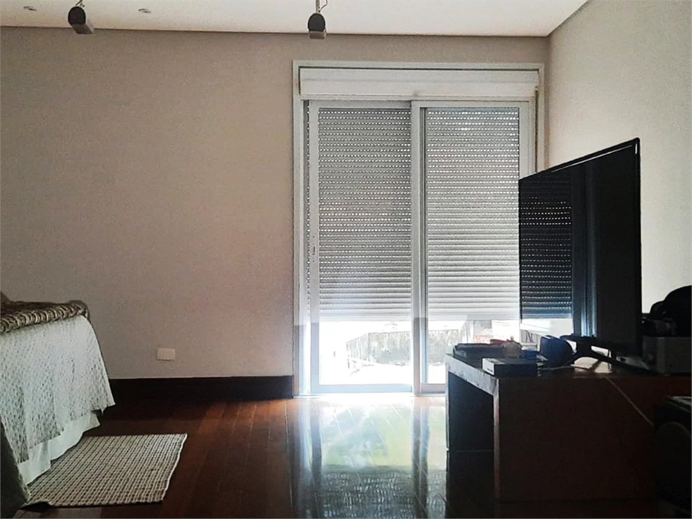 Sobrado à venda com 4 quartos, sendo 2 suítes,  em Bela Aliança, São Paulo, SP