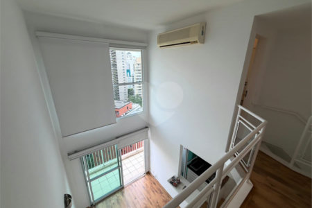Duplex à venda ou para alugar com 1 suíte em Vila Nova Conceição, São Paulo, SP