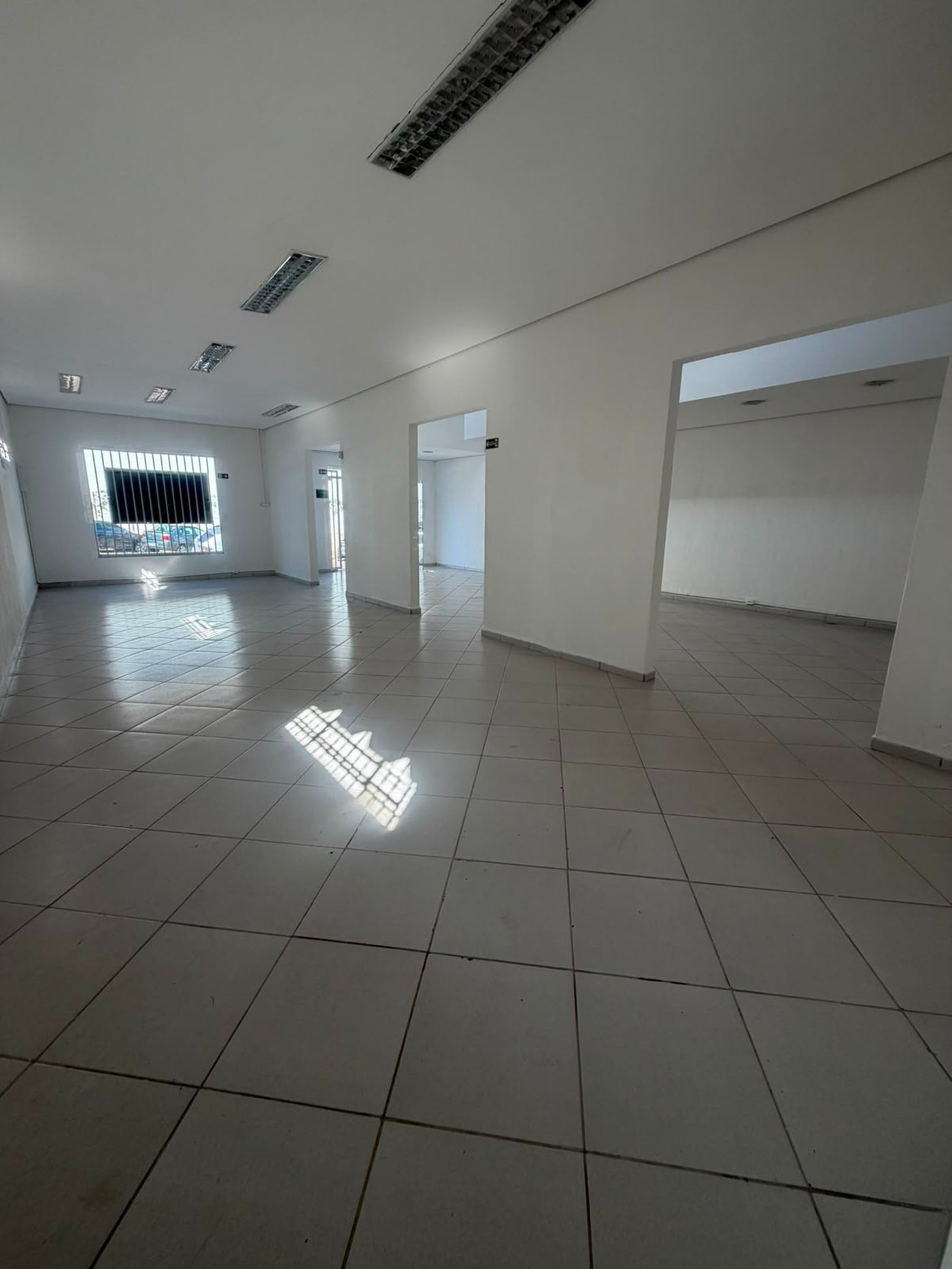 Salão Comercial para alugar no Centro, Vinhedo, SP