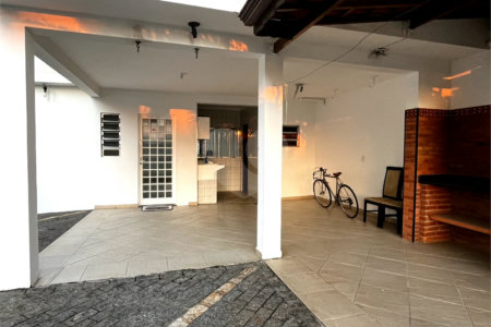 Sobrado à venda com 4 quartos, sendo 1 suíte,  em Vila Curuçá, Santo André, SP