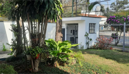Casa à venda ou para alugar com 3 suítes em Alto da Lapa, São Paulo, SP