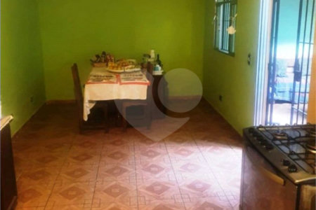 Casa de Vila à venda com 3 quartos em Jardim São Roque, São Paulo, SP