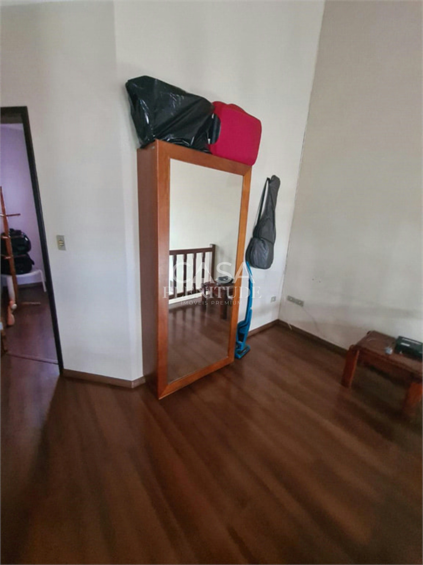 Casa em condomínio à venda com 3 quartos, sendo 1 suíte, em Granja Olga I, Sorocaba, SP
