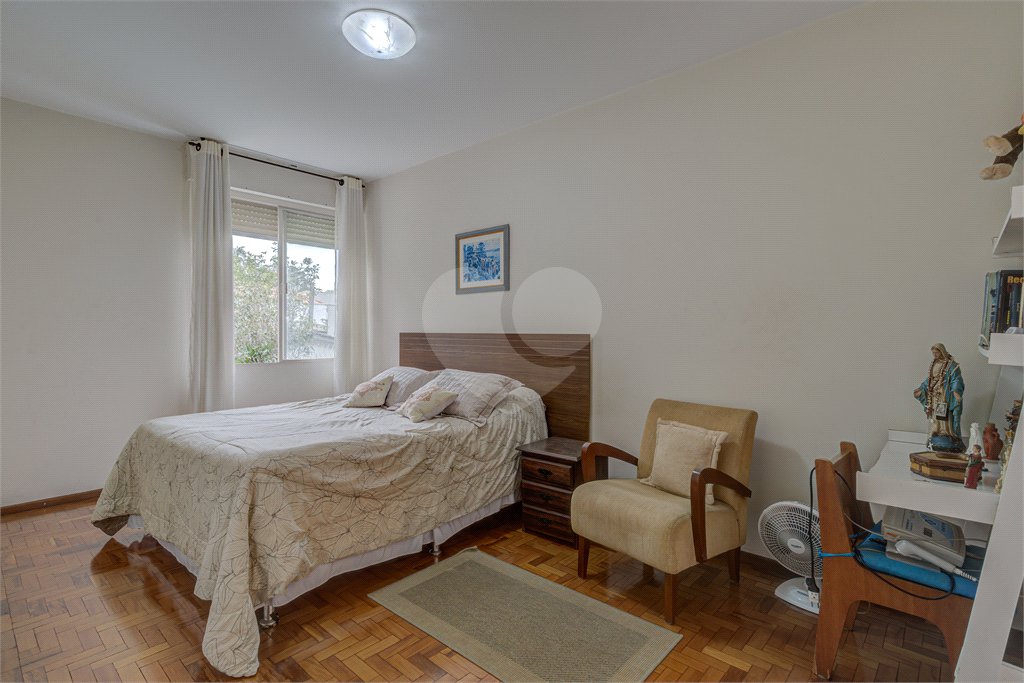 Casa à venda ou para alugar com 4 quartos, sendo 2 suítes, em Ibirapuera, São Paulo, SP