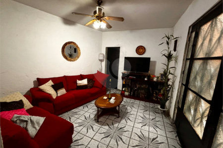 Casa Térrea à venda com 4 quartos, sendo 1 suíte, em Vila Germinal, São Paulo, SP