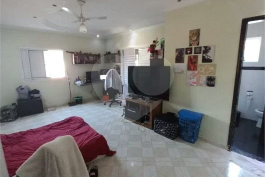 Sobrado à venda com 3 quartos, sendo 2 suítes, em Tremembé, São Paulo, SP