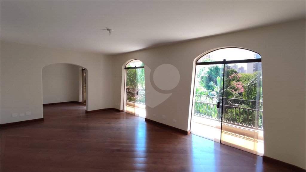 Apartamento de 3 dormitórios à Venda - Jardim Bethânia