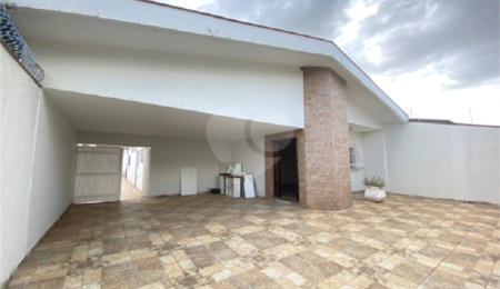 Casa Térrea à venda com 3 quartos, sendo 1 suíte,  em Planalto Paraíso, São Carlos, SP