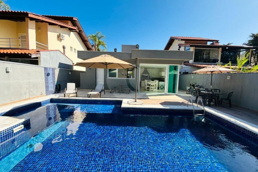 Casa à venda com 3 suítes em Riviera de São Lourenço, Bertioga, SP