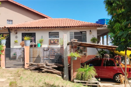 Casa à venda com 2 quartos em Jardim Imperial, Atibaia, SP