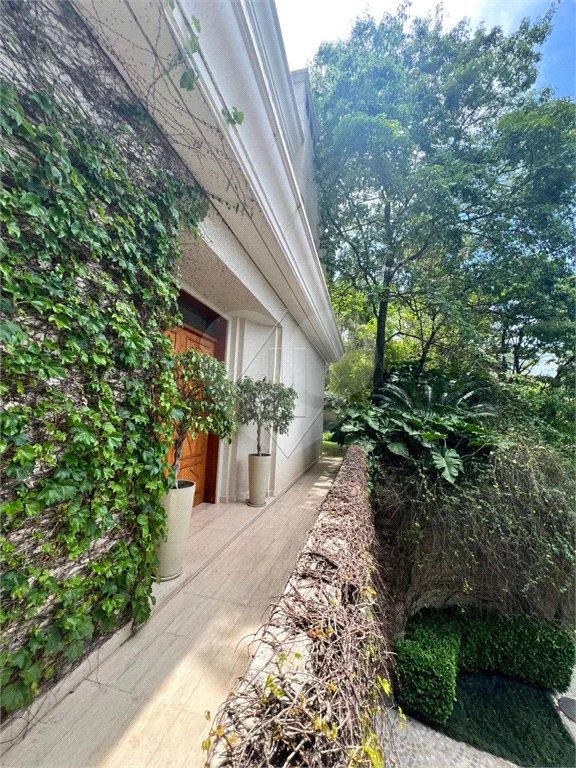 Casa à venda com 4 suítes em CIDADE JARDIM, São Paulo, SP