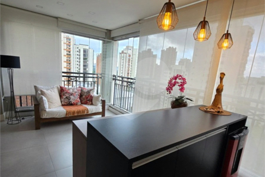 Apartamento à venda com 3 quartos, sendo 1 suíte, em Morumbi, São Paulo, SP