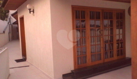 Sobrado à venda com 4 quartos, sendo 2 suítes,  em Vila Albertina, São Paulo, SP