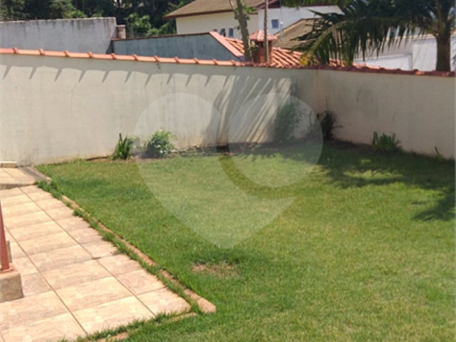 Casa à venda com 2 suítes no Centro, Águas de Lindóia, SP