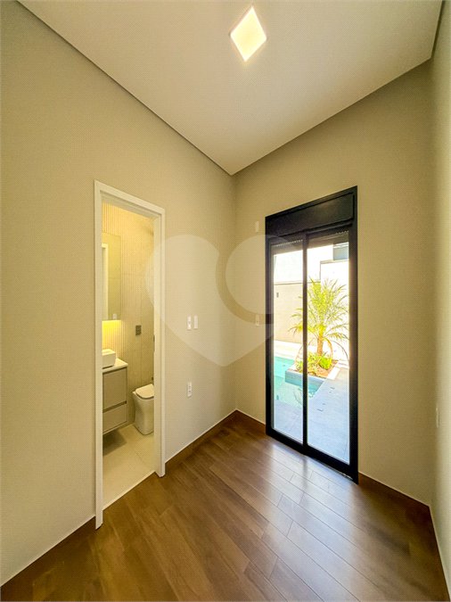 Casa à venda com 3 suítes no condomínio Residencial Dona Maria Candida, Indaiatuba - SP