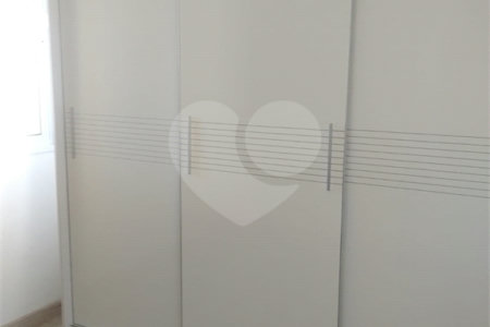 Apartamento à venda com 3 quartos, sendo 1 suíte,  em Vila Suissa, Mogi das Cruzes, SP
