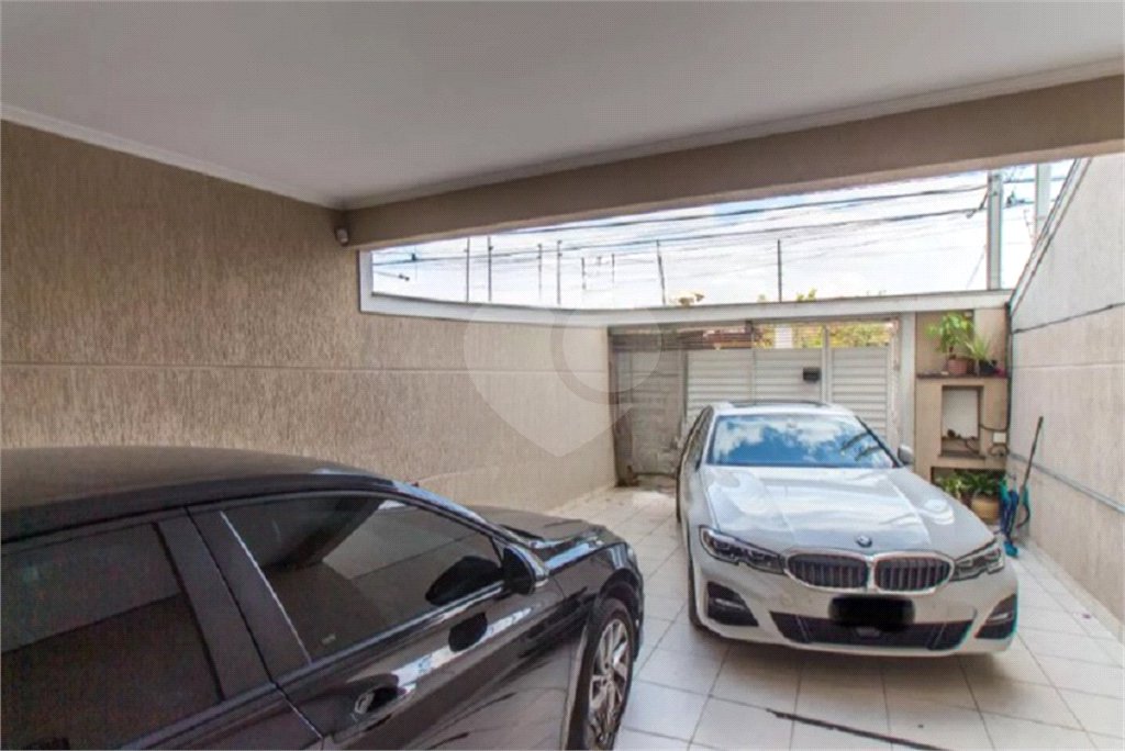 Sobrado à venda com 3 quartos, sendo 1 suíte, em Vila Nivi, São Paulo, SP