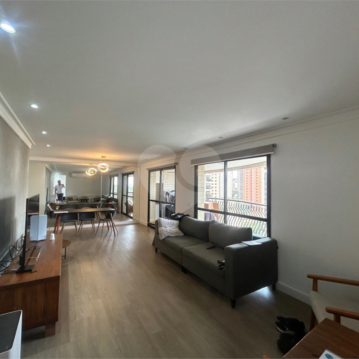 Apartamento à venda com 3 quartos, sendo 2 suítes, em Alto da Boa Vista, São Paulo, SP