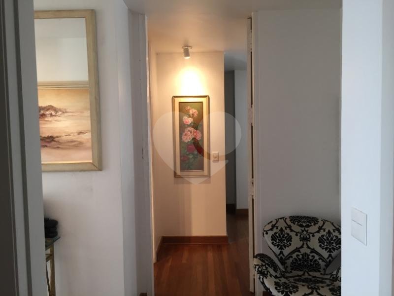 Casa à venda com 4 suítes em Alto da Boa Vista, São Paulo, SP