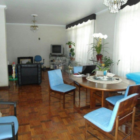 Casa à venda com 4 quartos, sendo 1 suíte, em Santana, São Paulo, SP