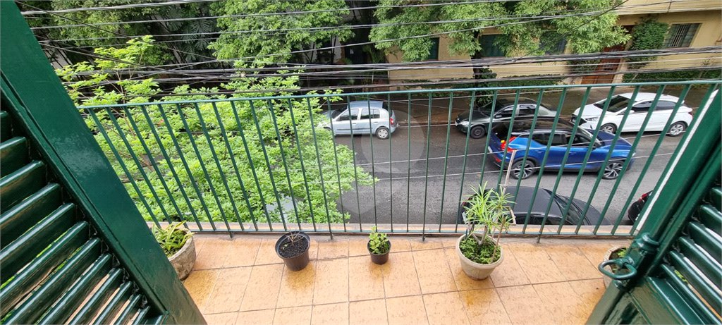 Sobrado à venda com 4 quartos, sendo 1 suíte,  em Água Branca, São Paulo, SP