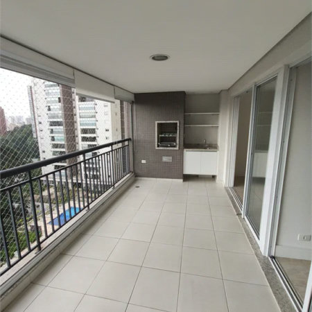 Apartamento à venda ou para alugar com 3 quartos, sendo 1 suíte, em Parque Reboucas, São Paulo, SP