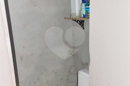 Sobrado à venda com 4 quartos em Vila Gomes Cardim, São Paulo, SP