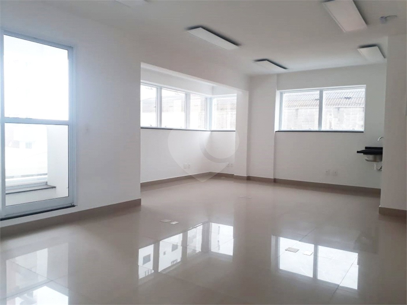 Sala para alugar em Vila Gilda, Santo André, SP