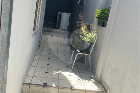 Sobrado à venda com 2 quartos em Jardim São Judas Tadeu, Salto, SP