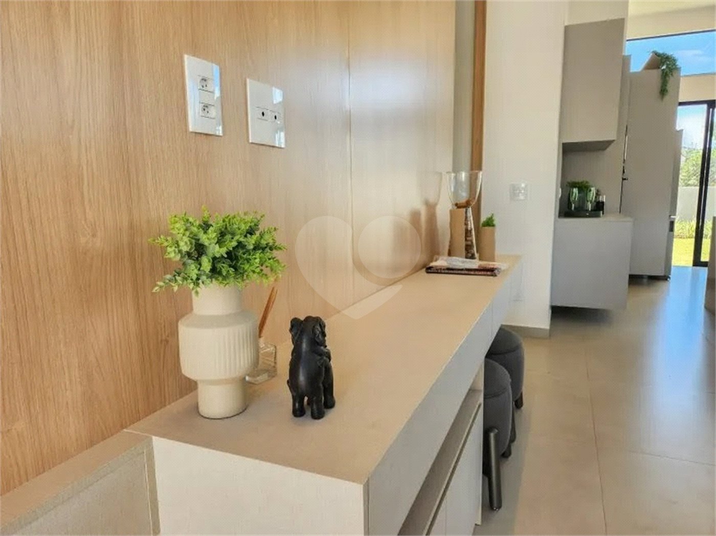Casa à venda com 3 quartos, sendo 1 suíte, no condomínio Consoli Residencial, Atibaia - SP