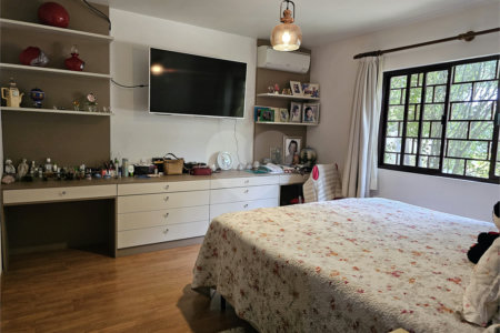 Sobrado à venda ou para alugar com 1 quarto, sendo 5 suítes, em Chácara Monte Alegre, São Paulo, SP