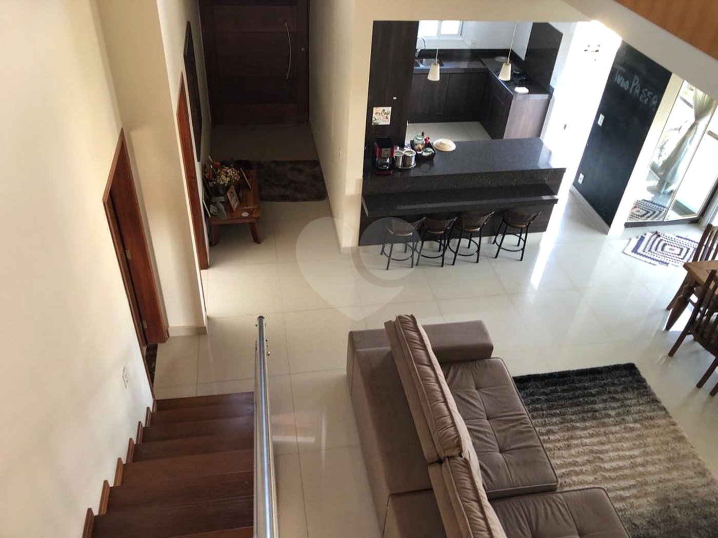 Casa à venda com 5 quartos, sendo 2 suítes, no condomínio Terras de Santa Izabel, Salto - SP