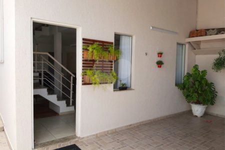 Sobrado à venda com 3 quartos, sendo 1 suíte, em Vila Suissa, Mogi das Cruzes, SP