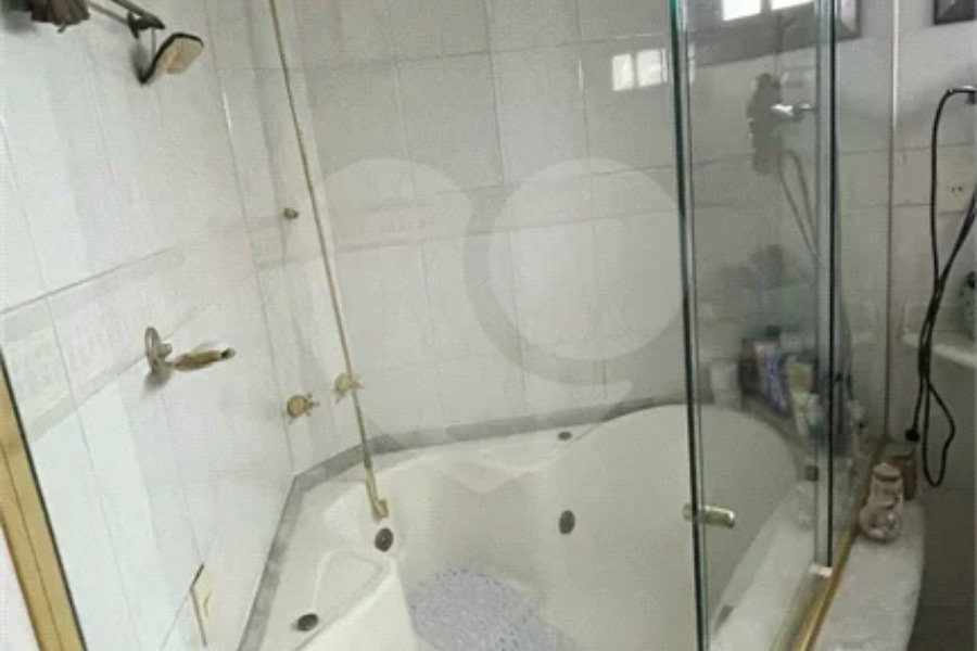 Sobrado à venda com 4 quartos, sendo 2 suítes, em Mandaqui, São Paulo, SP