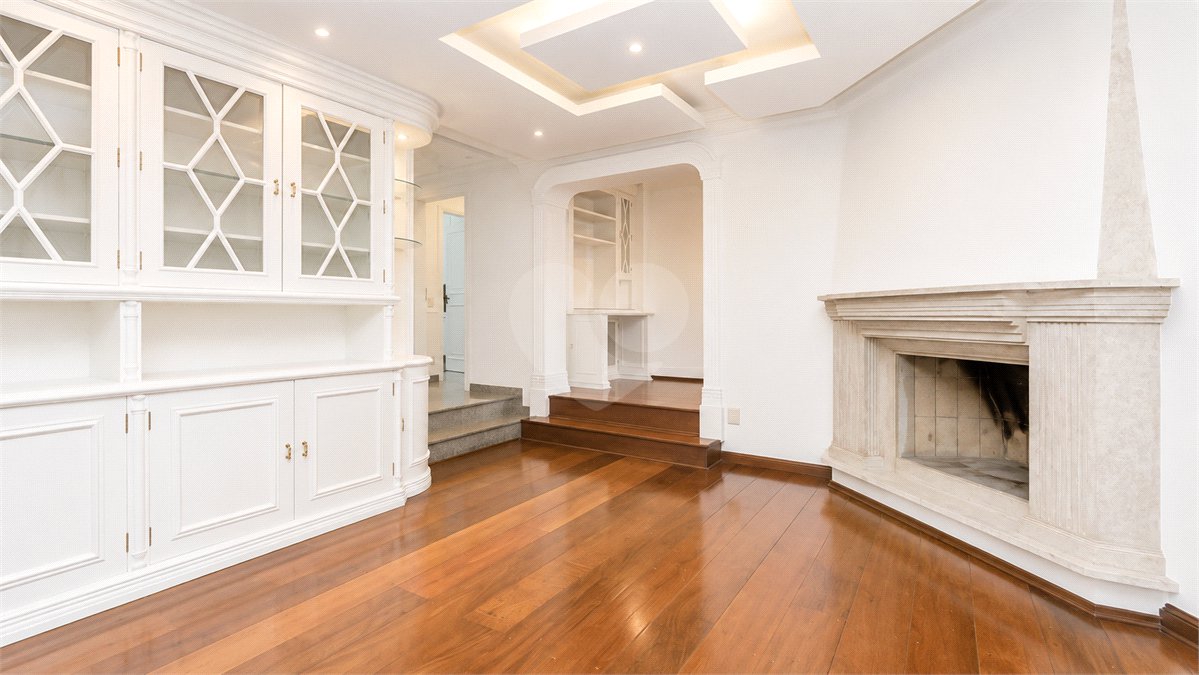 Apartamento à venda com 4 quartos, sendo 2 suítes,  em Brooklin Paulista, São Paulo, SP