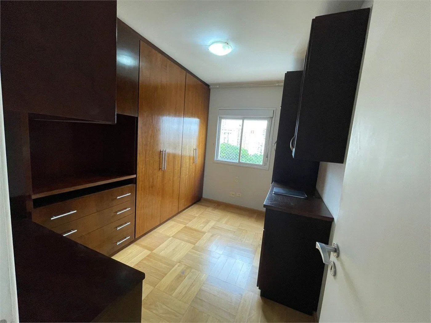 Apartamento à venda ou para alugar com 3 suítes em Morumbi, São Paulo, SP
