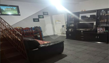 Sobrado à venda com 4 quartos em Tremembé, São Paulo, SP