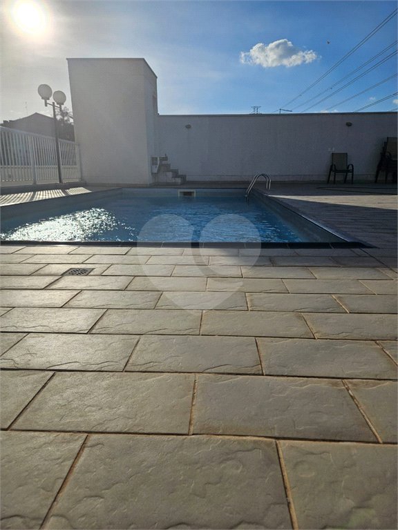 Apartamento à venda com 3 quartos, sendo 1 suíte, no Centro, Poá, SP