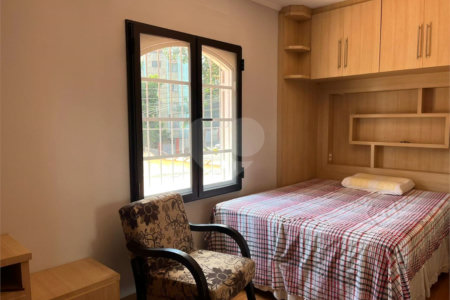 Casa à venda com 2 quartos no Centro, Diadema, SP