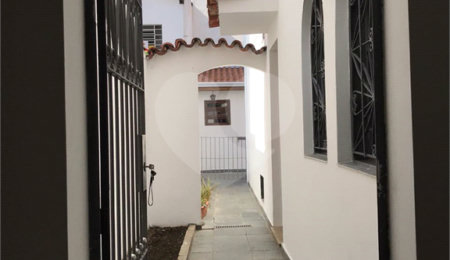 Sobrado à venda com 3 quartos, sendo 1 suíte, em Brooklin, São Paulo, SP