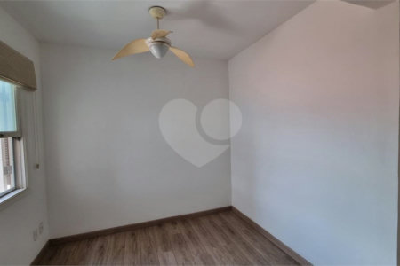 Casa à venda com 3 quartos, sendo 1 suíte,  no condomínio Residencial Villagio, São Paulo - SP