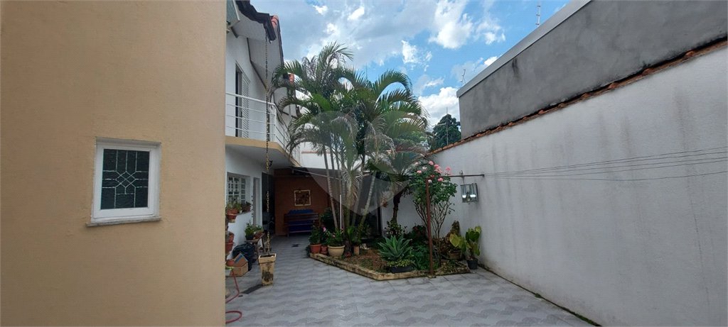 Sobrado à venda com 3 quartos, sendo 1 suíte,  em Vila Mogilar, Mogi das Cruzes, SP