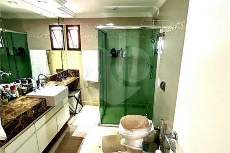 Apartamento à venda com 3 quartos, sendo 1 suíte, em Vila Regente Feijó, São Paulo, SP