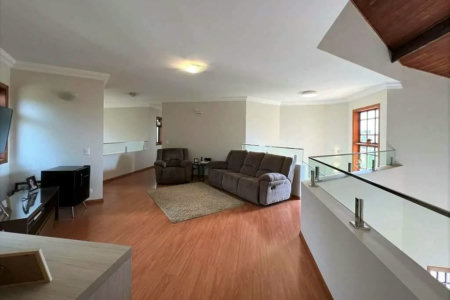 Casa à venda com 4 quartos, sendo 3 suítes, em Jardim Passárgada I, Cotia, SP
