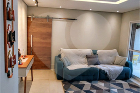 Apartamento à venda com 3 quartos, sendo 1 suíte, no Centro, São Bernardo do Campo, SP