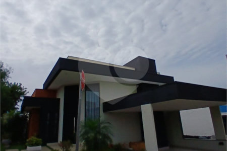 Casa à venda com 3 quartos, sendo 1 suíte, no condomínio Jardim, Sorocaba - SP