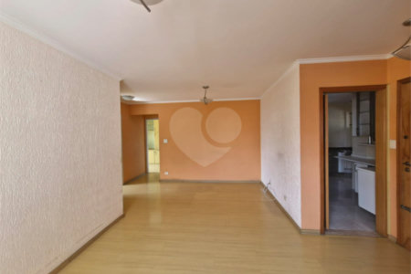 Apartamento à venda com 3 quartos, sendo 1 suíte,  em Tatuapé, São Paulo, SP
